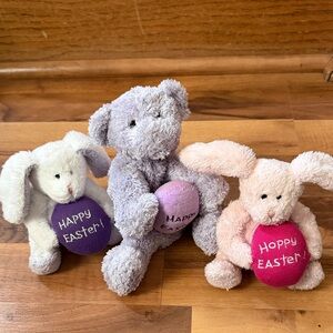 The Boyd Collection / Boyd’s Bears Easter bunnies.